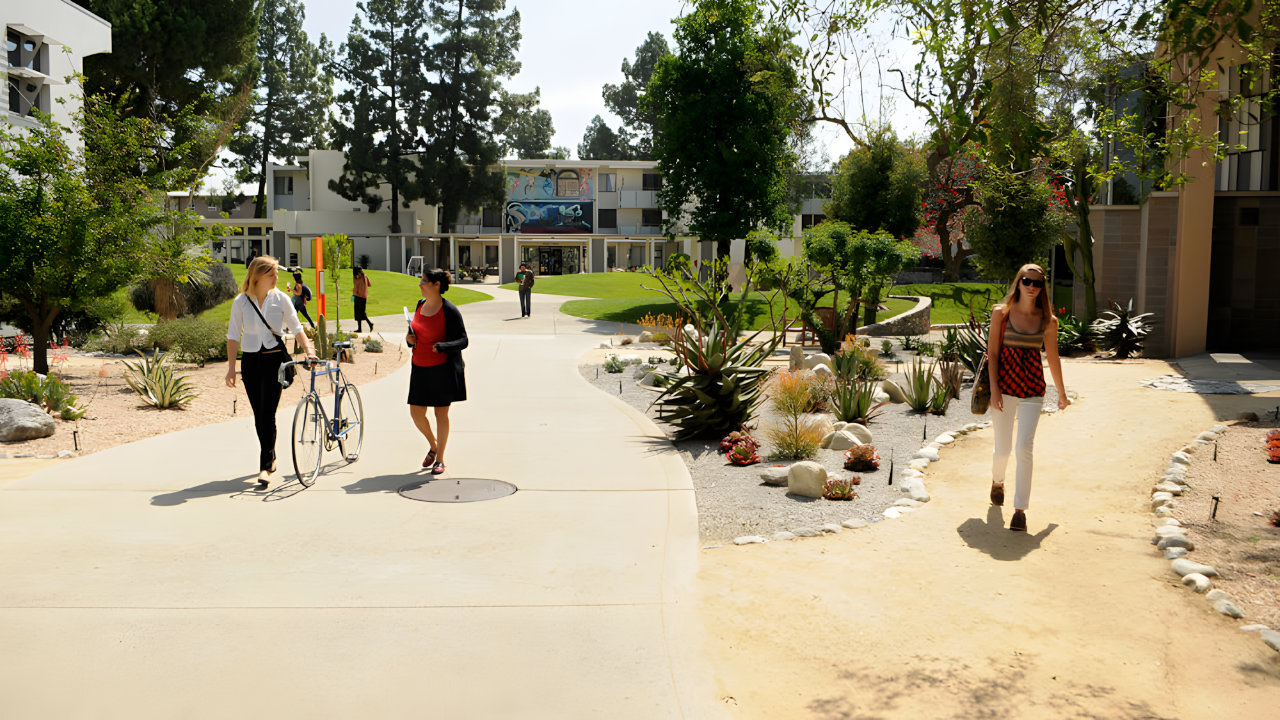 Los-angeles-pitzer-college-mla-2