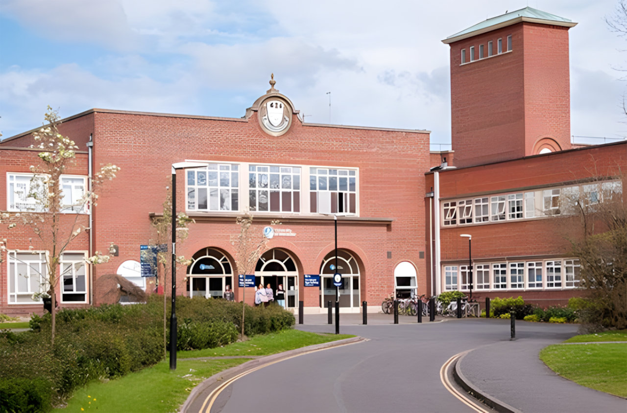 Worcester-london-st-jhons-campus-mla-2